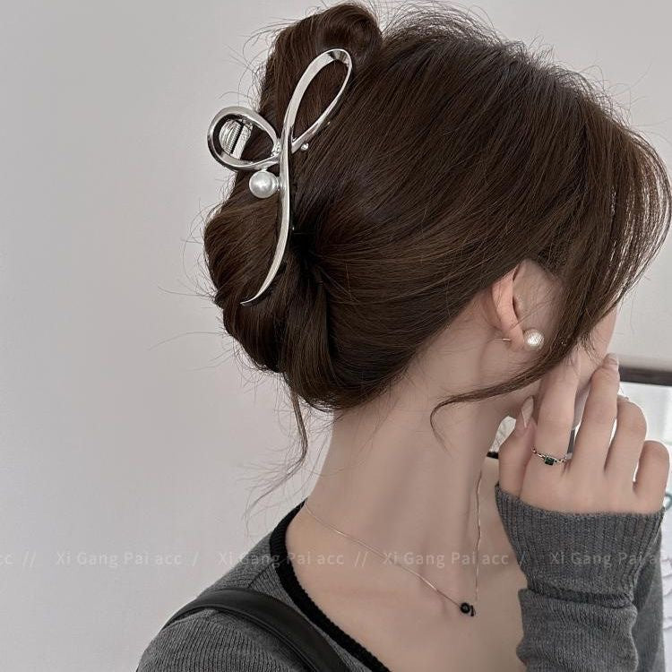 Metal Butterfly Hair Clips with Pearl Accents